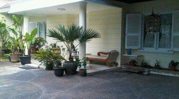 foto lainnya rumah swimming pool mewah di