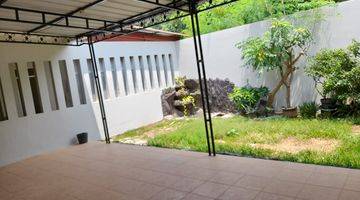 Gambar 4 Dijual Rumah 2 Lantai Samping Mall Living World Kota Wisata