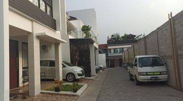 Gambar 5 Rumah Prelaunch Townhouse di duren sawit jaktim