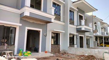 Gambar 4 Rumah Cluster Exclusive Design Classic Material Premium Di Jatiwaringin