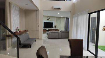 Gambar 4 Dijual rumah mewah full furnish summarecon bandung