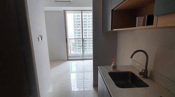 Gambar 1 Disewakan Studio Semifurnish Apartemen Taman Anggrek Residences