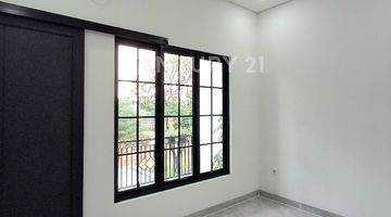 Gambar 4 Rumah Modern Minimalis Tropis Di Graha Raya Bintaro 7555