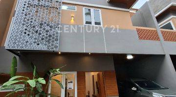 Gambar 1 Rumah Modern Milenial House Ada Jacuzzi Di Cilandak 7559