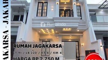 Gambar 1 Rumah Mewah American Classic Murah di Jagakarsa Jakarta