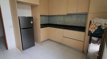 Gambar 3 Rumah 2 Lantai Lokasi Tenang Un Furnished , SHM , Menteng 