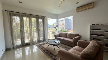 Gambar 1  Rumah Bagus di Kemang,  SHM - Sertifikat Hak Kolam Renang Taman KuasMilik Semi Furnished