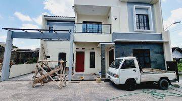 Gambar 1 Rumah Mewah Solo Kota 2 Lantai Dalam Town House