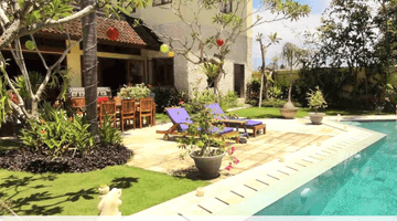 Gambar 1 For Sale Beautiful Villa Traditional Balinese Style 5 Bedrooms Furnished In Canggu Bali.