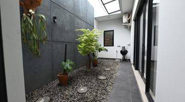 Gambar 2 Dijual rumah cantik di BSD siap huni, full interior, BISA NEGO! 