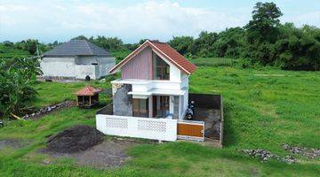 Gambar 1 Rumah Minimalis Dekat Pantai Kerobokan Bali Utara