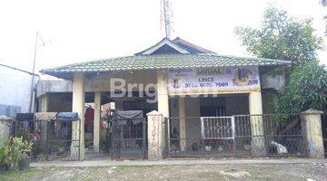 Gambar 1 RUMAH TANGGUK BONGKAR 1 MEDAN DENAI