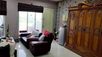 Gambar 3 Rumah 2.5 Lantai Semi Furnished Nyaman Dan Asri Golf Lake Cengkareng