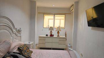 Gambar 2 Rumah 2 Lantai Graha Family Full Furnish Surabaya Barat Siap Huni