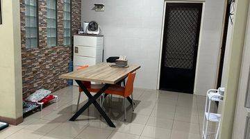 Gambar 3 Rumah Bagus Siap Huni di Regency Melati Mas, Tangerang Selatan, Semi Furnished, SHM