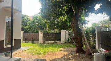 Gambar 3 Rumah Bagus 2 Lantai Posisi Hook di Villa Melati Mas Residence (Unfurnished, SHM)