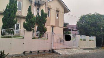 Gambar 1 Rumah 2 Lantai Bagus Unfurnished di Villa Melati Mas, Tangerang Selatan, SHM