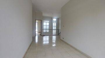 Gambar 1 Dijual Rumah 2 Lantai Sudah Renovasi di Jl. Soka Lestari Perumahan Lebak Lestari, Lebak Bulus, Jakarta Selatan, Unfurnished, SHM