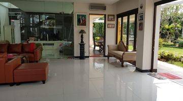 Gambar 5 Rumah Furnished Ada Swimpool Nya Di Taman Giri Loka Bsd City .l3n