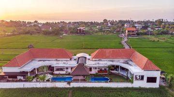 Gambar 1 Villa Bagus Furnished View Mountain di Lovina, Buleleng Bali