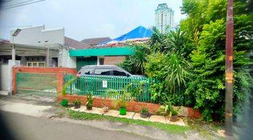 Gambar 2 Rumah Unfurnished SHM di Guntur, Jakarta Selatan