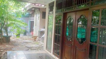 Gambar 3 Rumah 2 Lantai Semi Furnished  dengan private pool di Tebet, Jakarta Selatan