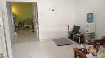 ruang keluarga dijual rumah sudah renovasi di
