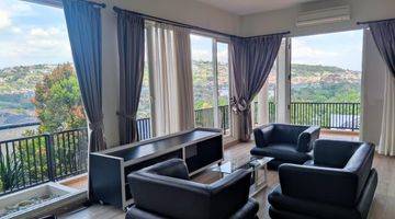 Gambar 1 House With View Available For Rent, Fully Furnished, At Candi Golf