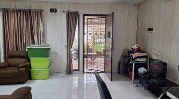 Gambar 4 Dijual Murah Rumah Siap Huni Di Greenwich Bsd