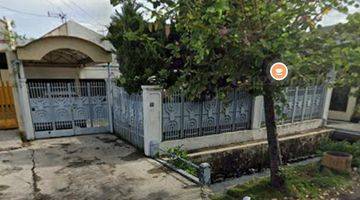 Gambar 1 Rumah Semi Furnished SHM di Jalan Manyar Rejo, Surabaya, Surabaya