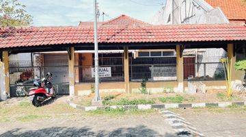 Gambar 5 Rumah Remek Gayung Kebonsari 