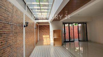 Gambar 5 Dijual Rumah Asri Hook Di Discovery Conserva Bintaro Jaya Tangsel