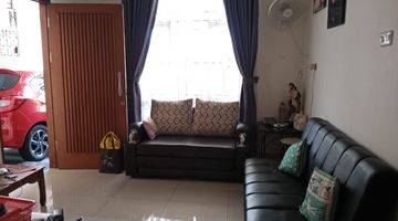 Gambar 1 Rumah Bagus Semi Furnished di Taman Kopo Indah 1