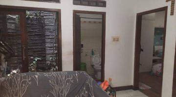 Gambar 3 Rumah Semi Furnished di Taman Holis Indah 1