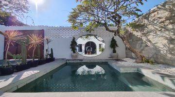 Gambar 1 4 BEDROOM VILLA IN BEACH SIDE SANUR