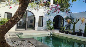 Gambar 3 4 BEDROOM VILLA IN BEACH SIDE SANUR