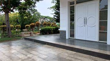 Gambar 3 Dijual Rumah Megah Hook di Greenlakecity West Europe 