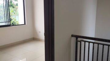 Gambar 5 Dijual Rumah Unfurnished SHM di Green Lake City