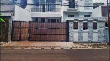 Gambar 1 Dijual Cepat Rumah Cantik 2 Lantai di Benhil dekat Sudirman Gatsu