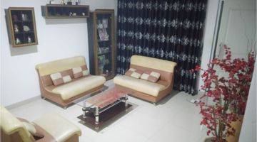 Gambar 2 Rumah 2 Lantai Semi Furnished Di Kolonel Masturi Bandung 