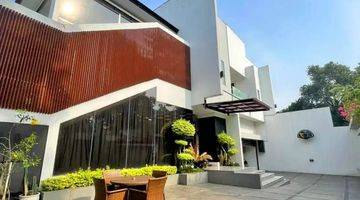 Gambar 1 Rumah Mewah Modern Akses 3 Mobil Privat Pool Tebet Barat