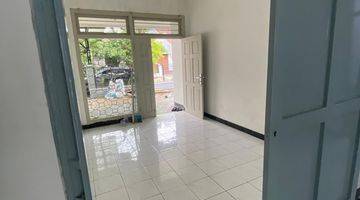 Gambar 3 Jual Cepat Murah Rumah Luas Thi Taman Holis Indah