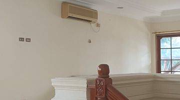 foto lainnya dijual rumah 2 lantai di