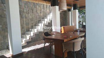 Gambar 4 Luxurious Lifestyle Villa Hak Milik On Beach Front Nusa Dua