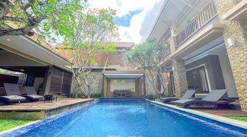 Gambar 1 Villa Hak Milik 4 Bedroom di Seminyak, Badung