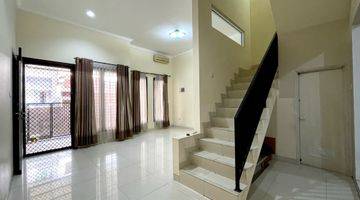 Gambar 3 Sewa Rumah Mandala Barat, Jkt Barat 3 Lt Ada Bonus Hadap Tenggara