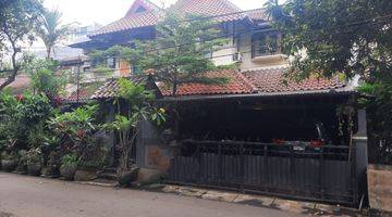 Gambar 3 Dijual Rumah 2 Lantai di Kebayoran Baru 