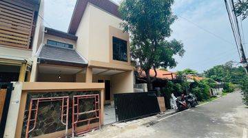 Gambar 3 Jual Rumah Modern Tropis Dalam Komplek Perhubungan Rawamangun