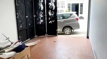 Gambar 2 Rumah Baru Dalam Cluster Ada Kolam Renang di Jagakarsa