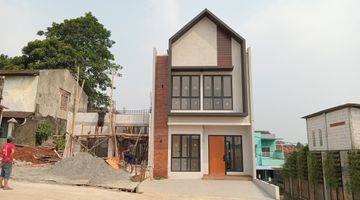 Gambar 1 Rumah 2 lantai tanpa DP di Graha Raya Bintaro